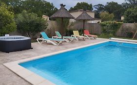 Bienvenue Au Pied Des Alpilles