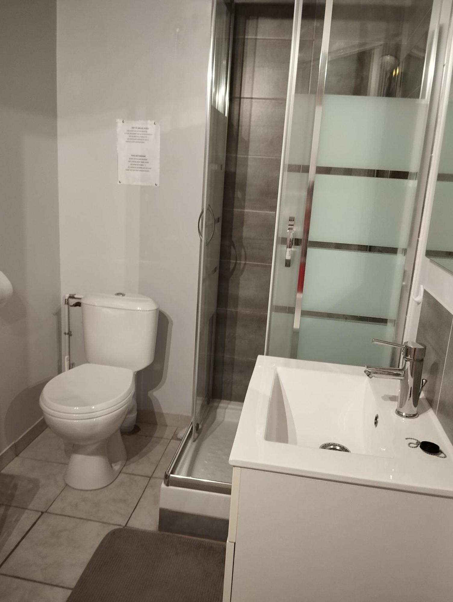 Appartement Bienvenue Au Pied Des Alpilles à Saint-Étienne-du-Grès Extérieur photo