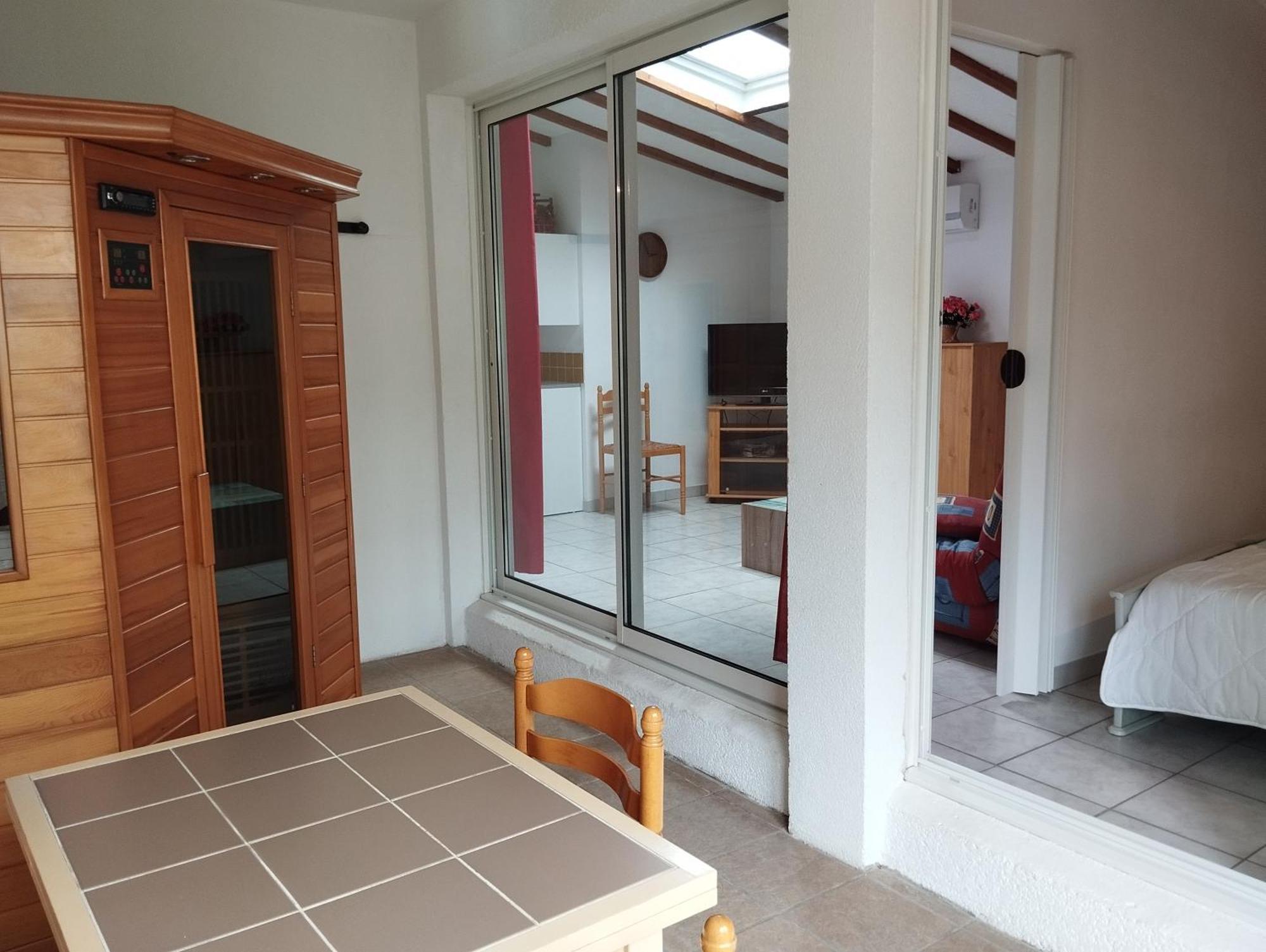 Appartement Bienvenue Au Pied Des Alpilles à Saint-Étienne-du-Grès Extérieur photo